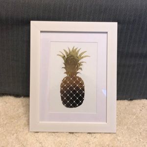 Pineapple sign!